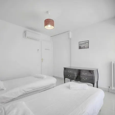 Immogroom - Renovated - Terrace - Ac Apartment